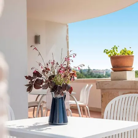 Luxury Montedoro Villa *